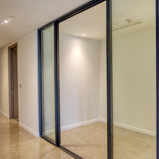 Cho Thuê Căn Hộ 3PN+1 Nội Thất Cơ Bản Opera Residence - Khối Đế | The Metropole Thủ Thiêm