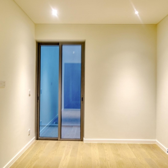 Cho Thuê Căn Hộ 3PN+1 Nội Thất Cơ Bản Opera Residence - Khối Đế | The Metropole Thủ Thiêm