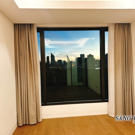 Cho thuê căn hộ 4PN The River Thủ Thiêm Nội Thất Cơ Bản 202m2, Thang Máy Riêng, View Trực Diện Sông