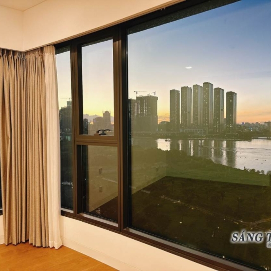 Cho thuê căn hộ 4PN The River Thủ Thiêm Nội Thất Cơ Bản 202m2, Thang Máy Riêng, View Trực Diện Sông