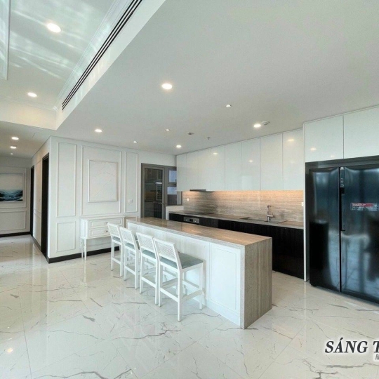Cho thuê căn 3 phòng ngủ Empire City full nội thất toà Linden 127m2 view sông
