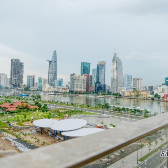 Cho thuê 4 Phòng ngủ Opera Residence Nội Thất Cơ Bản 180m2, thang máy riêng, view Quận 1 - Metropole Thủ Thiêm