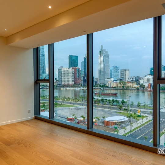 Cho thuê 4 Phòng ngủ Opera Residence Nội Thất Cơ Bản 180m2, thang máy riêng, view Quận 1 - Metropole Thủ Thiêm