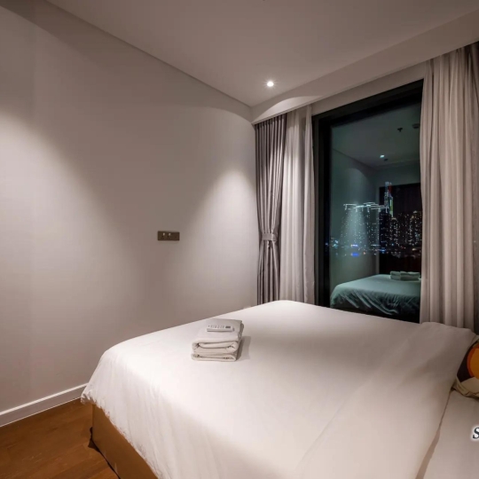 Cho Thuê 2PN+1 Full Nội Thất Tại Crest Residence, View Sông Trực Diện Landmark 81 - Metropole Thủ Thiêm 